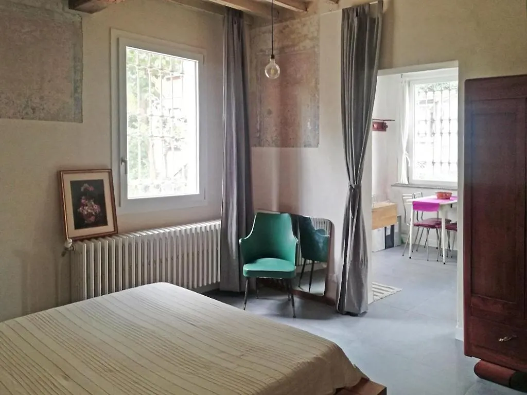 B&B Le Officine Reggio Emilia 0*,  Italy